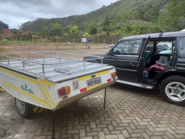 Barraca Reboque Camping-Star ano 1993 s/ varanda pronta p/ uso