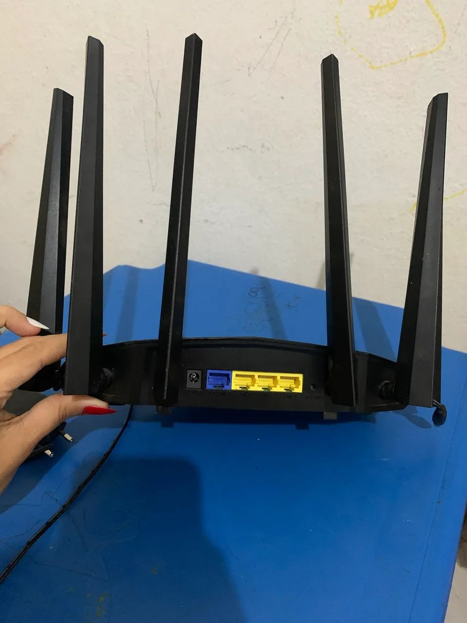 Roteador intelbras 6 antenas 64842097127555123