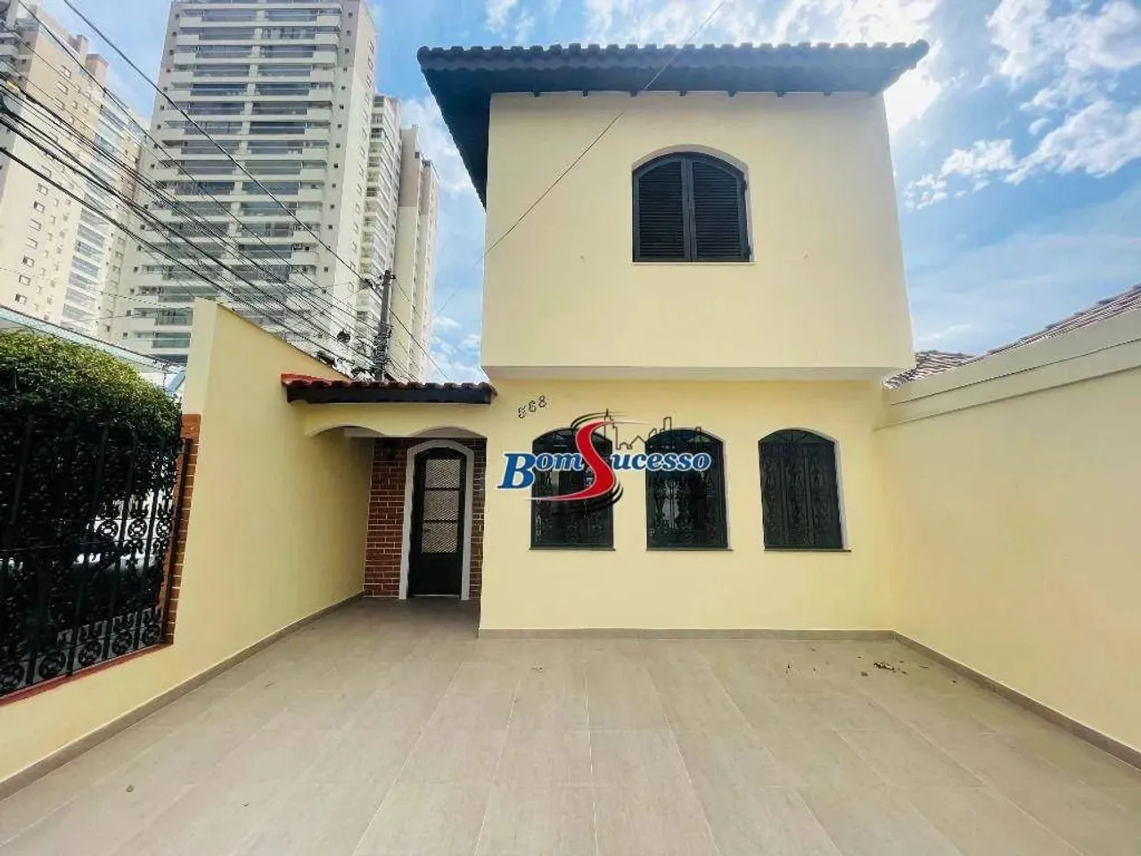 Sobrado com 3 dormitórios para alugar, 176 m² por R$ 6.794/mês - Vila Carrão - São Paulo/S