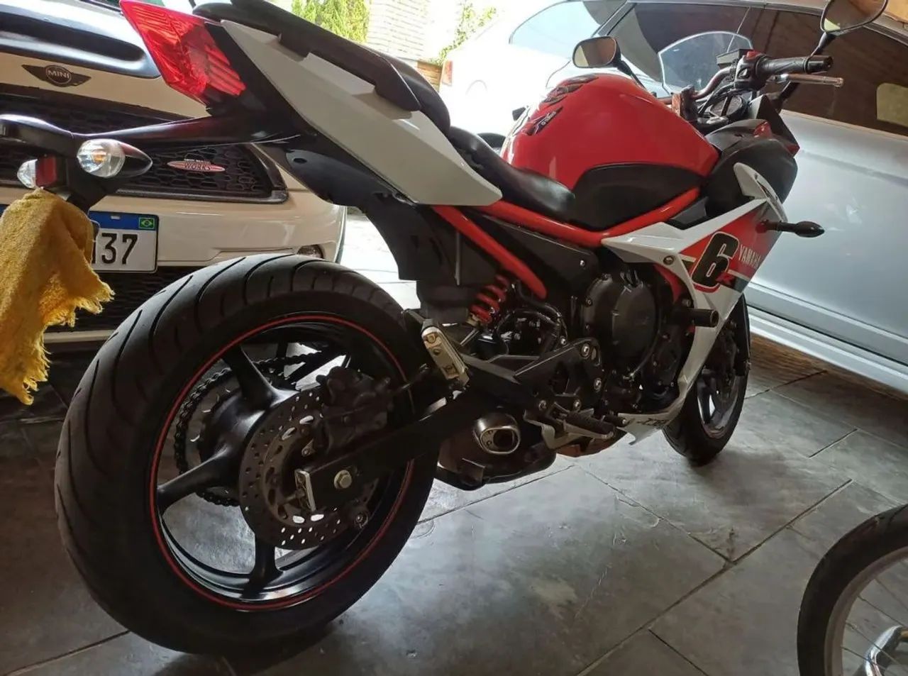 XJ6 - Vermelha - Foto 2