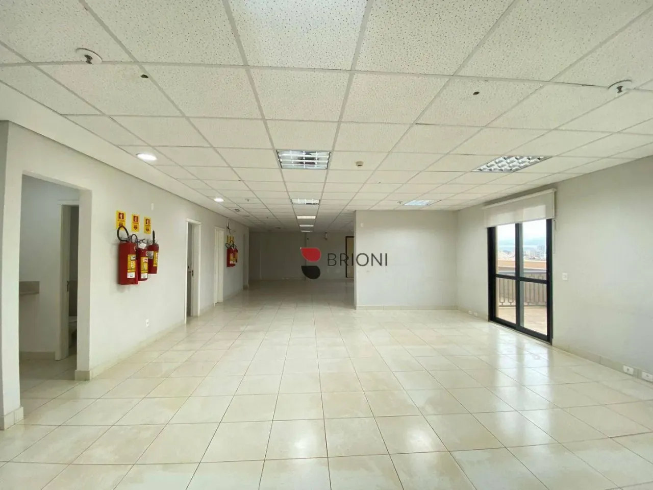 Sala comercial alto padrão com 135m² para locação no Empresarial Times Square em Ribeirão