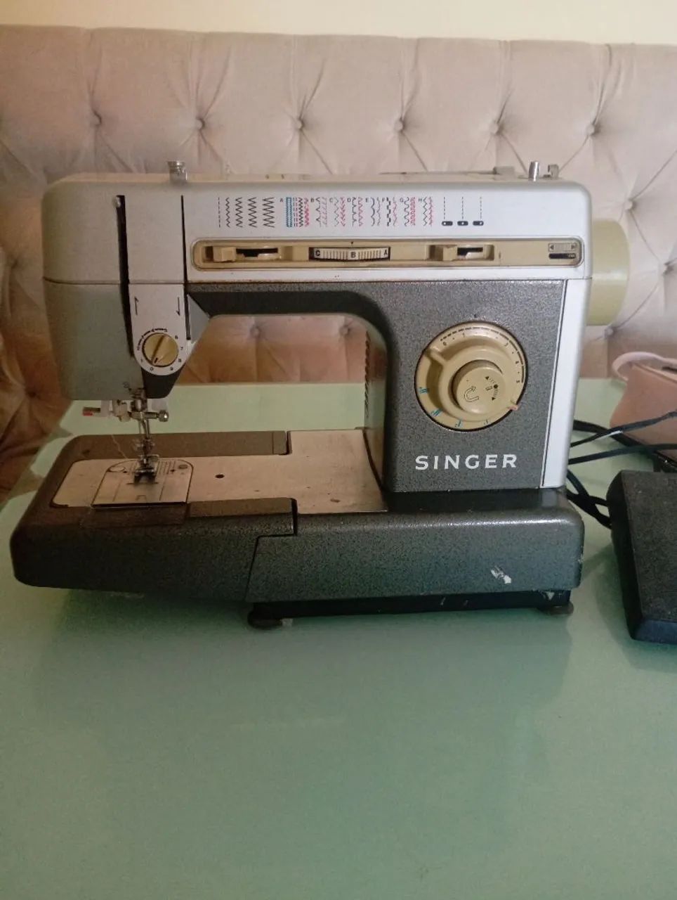 Máquina de costura Singer,vem ótimo estado 