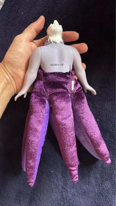 Boneca Ursula Pequena Sereia ?  - Foto 2