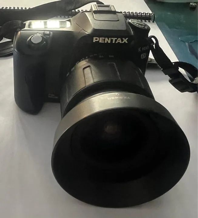 Câmera Pentax K100 D com lente esférica com capuz - Foto 6