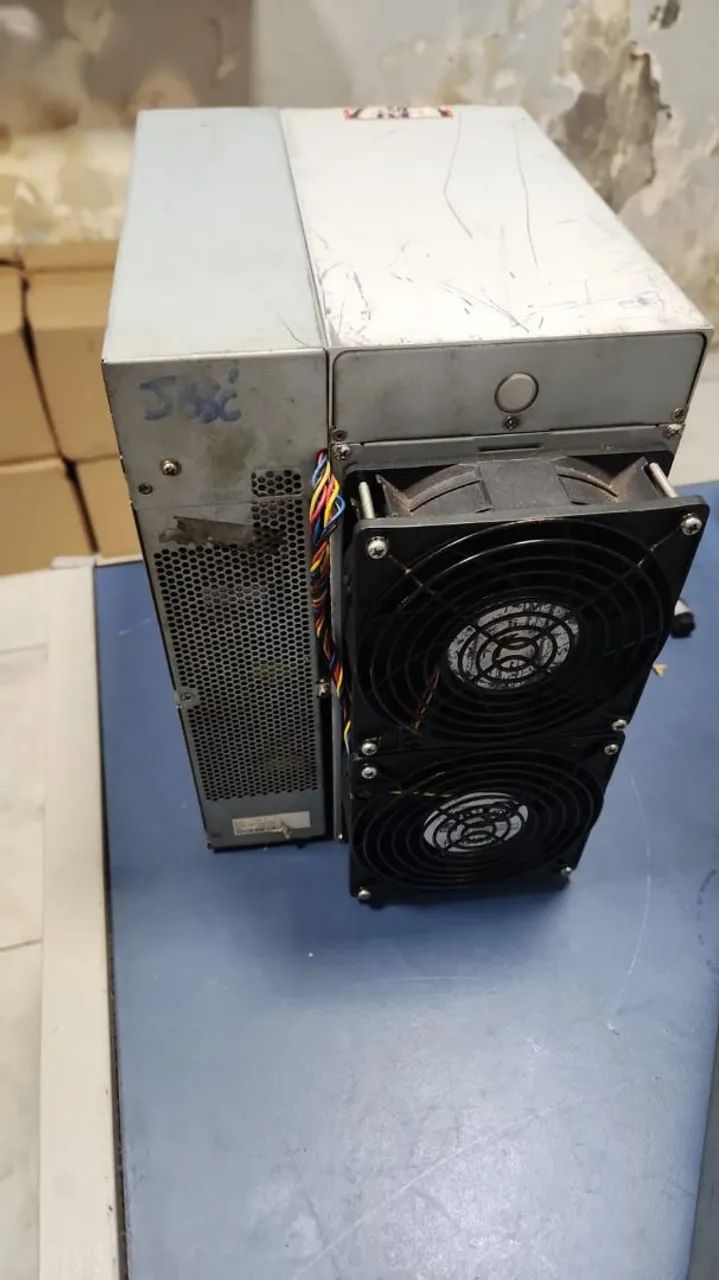 Antminer S19i 88th - Foto 2