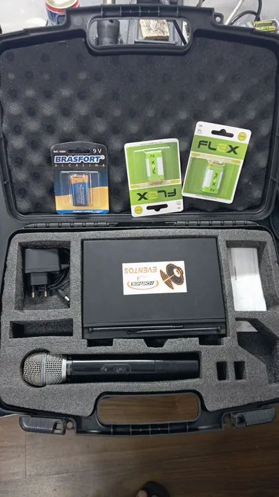 Microfone Sem Fio Karsect KRU-301 bastão 