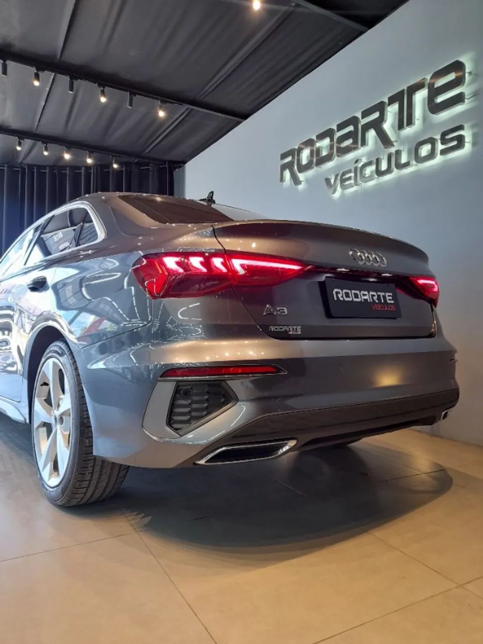 Audi A3 Sedan S-Line 2.0 TFSI S-Tron 2023 - Foto 5