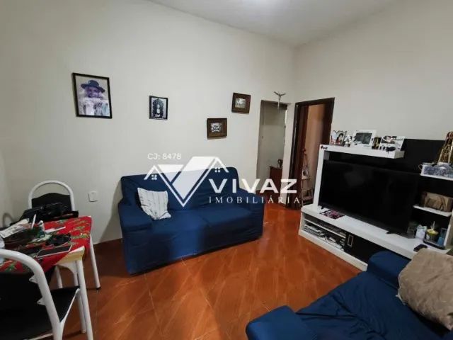 Casa de Fundos com 02 Quartos Varanda e Quintal em Piedade