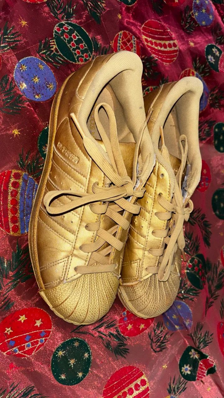 Tênis adidas edição limitada dourado original  - Foto 2