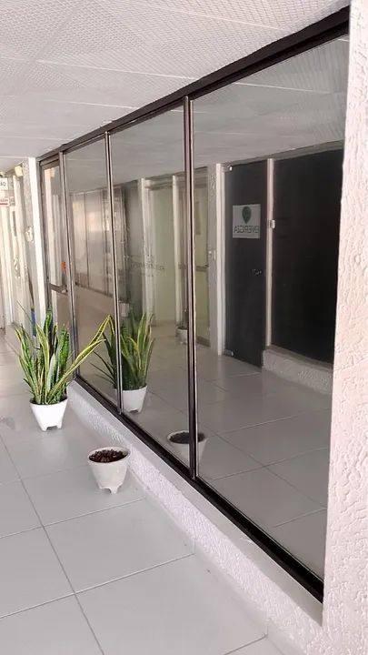 Vendo ou troco ponto comercial no coração do farol - Foto 2