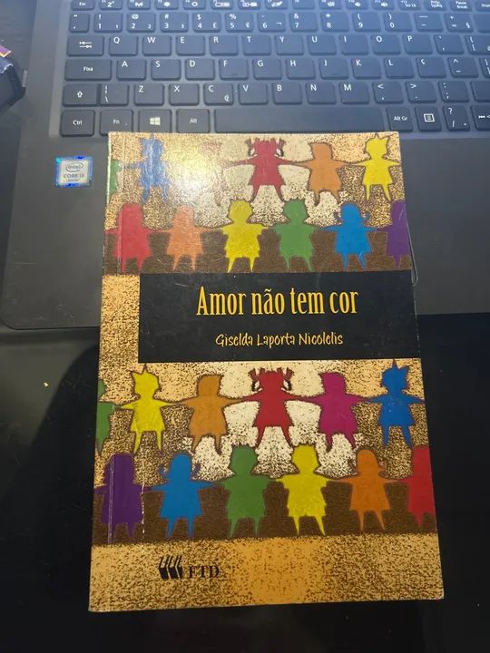 Livro Amor não tem cor - Giselda Laporta Nicolelis