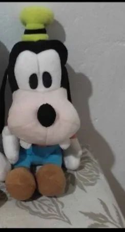Pelúcia Pateta Disney 