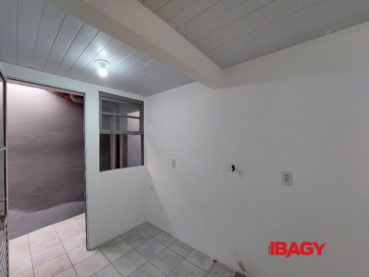 Excelente Casa 2 dormitório(s) em Capoeiras - Florianópolis - Foto 4