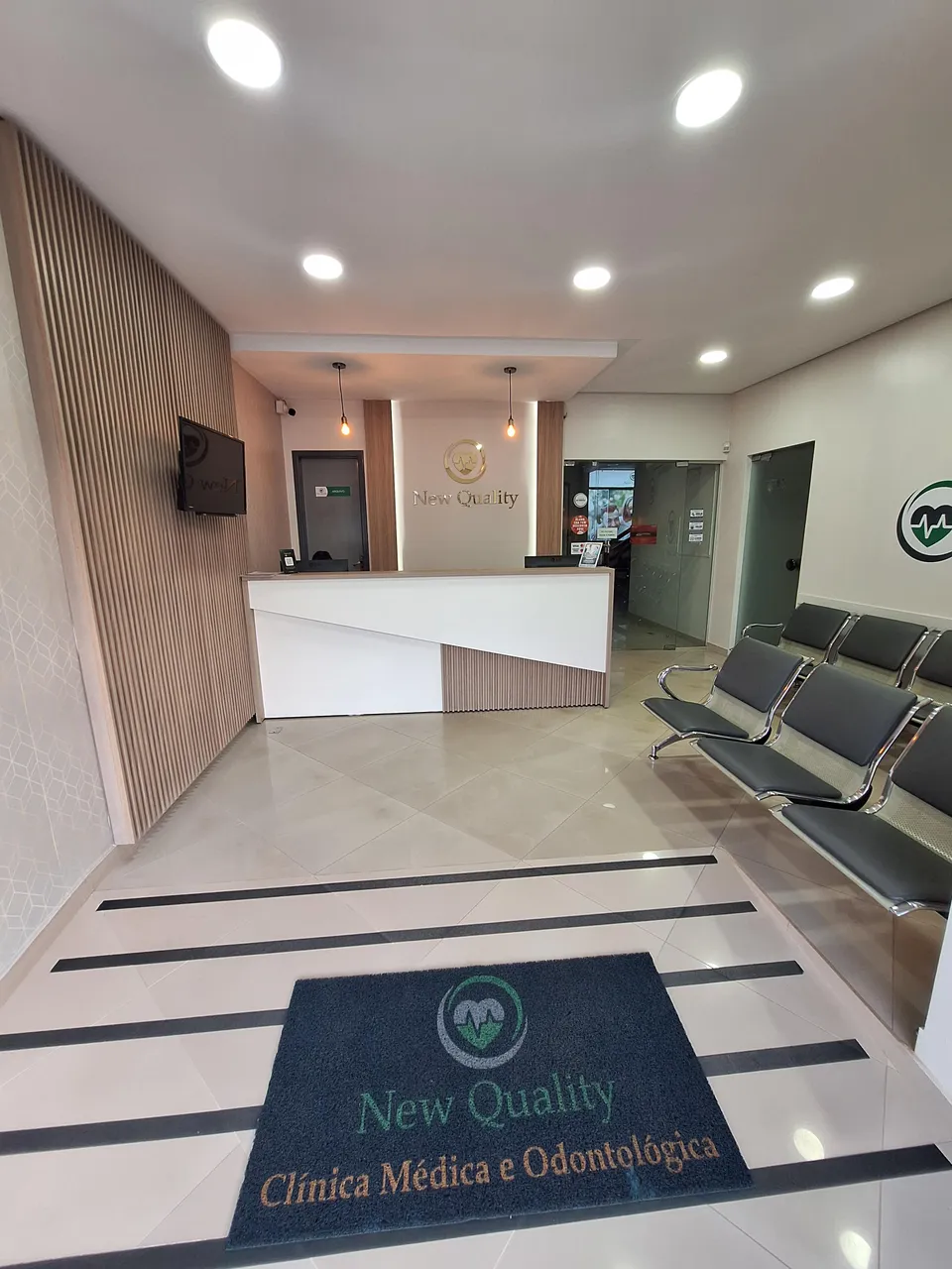 Ponto comercial Consultório Dentista venda 160 mts² quadrados, com 16 salas