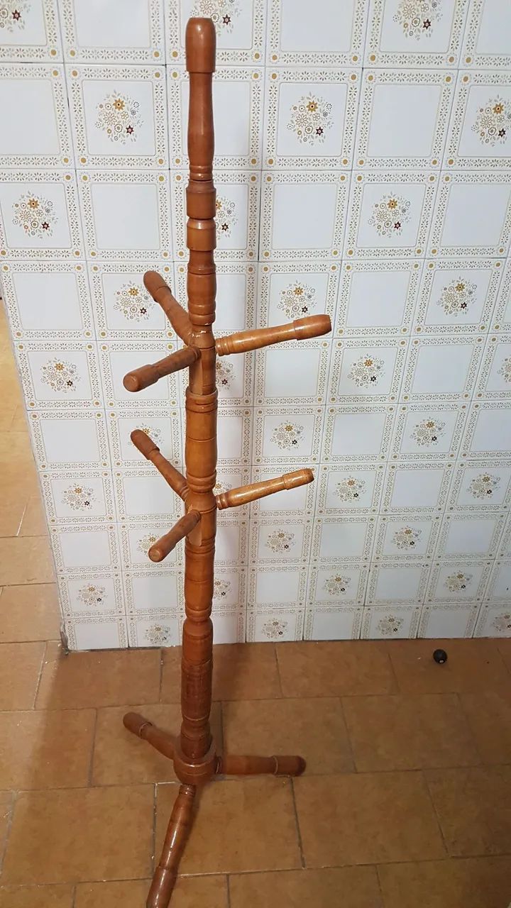 Cabideiro de Piso Mancebo