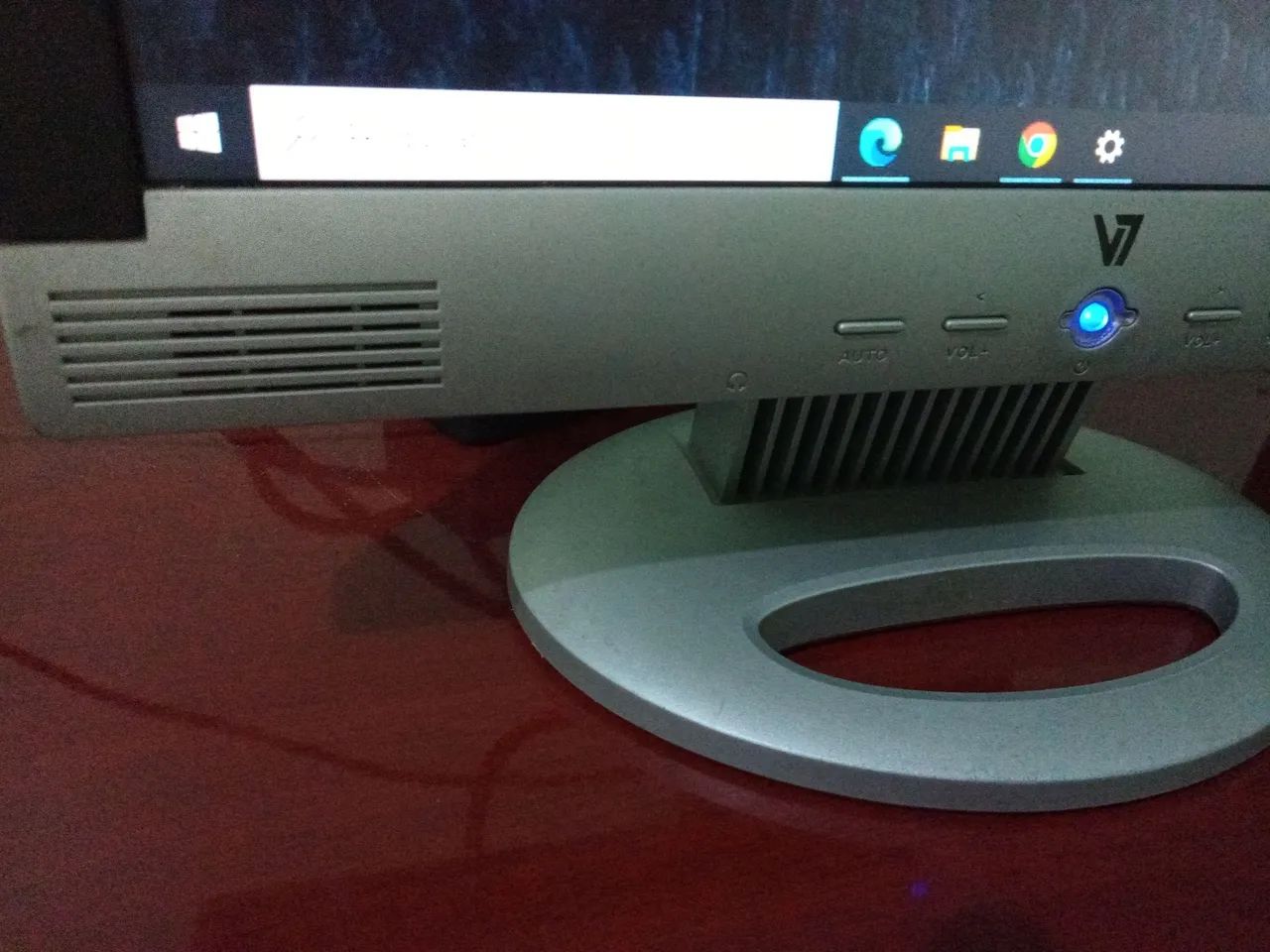 Monitor V7 15" Semi-Novo Completo (Com Cabos) - Perfeito Estado - Foto 4