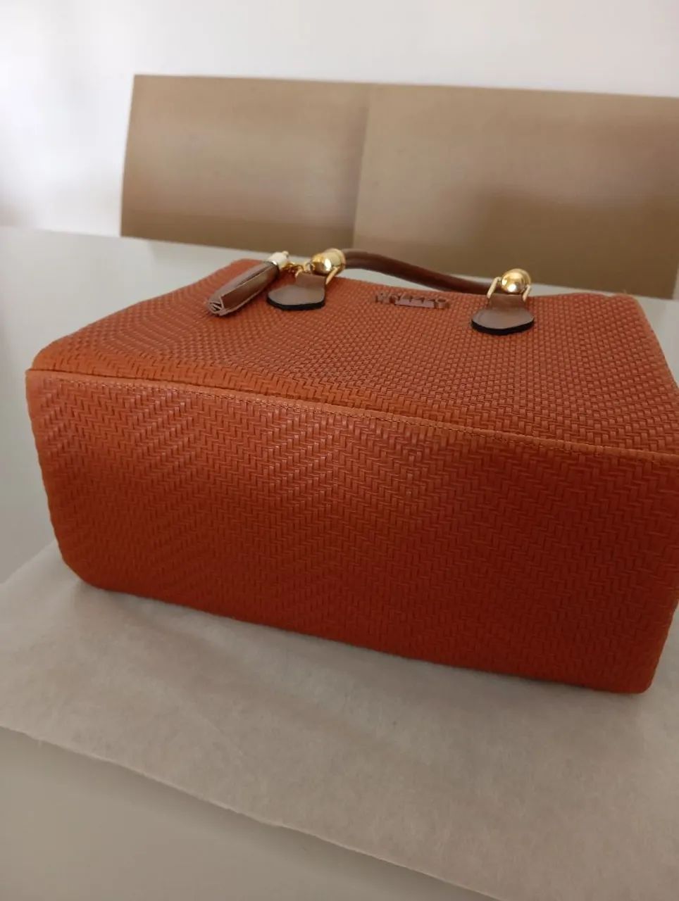 Vende se bolsa de mão nova sem uso  - Foto 3