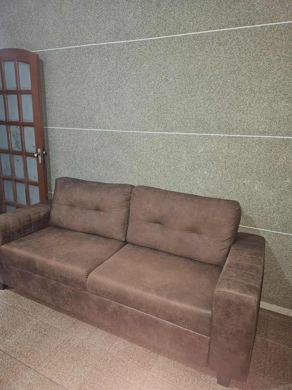 SOFÁ TRÊS LUGARES