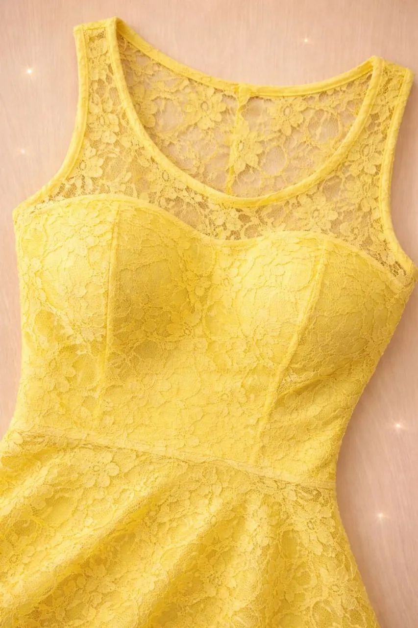 Vestido Amarelo de Renda  - Foto 2