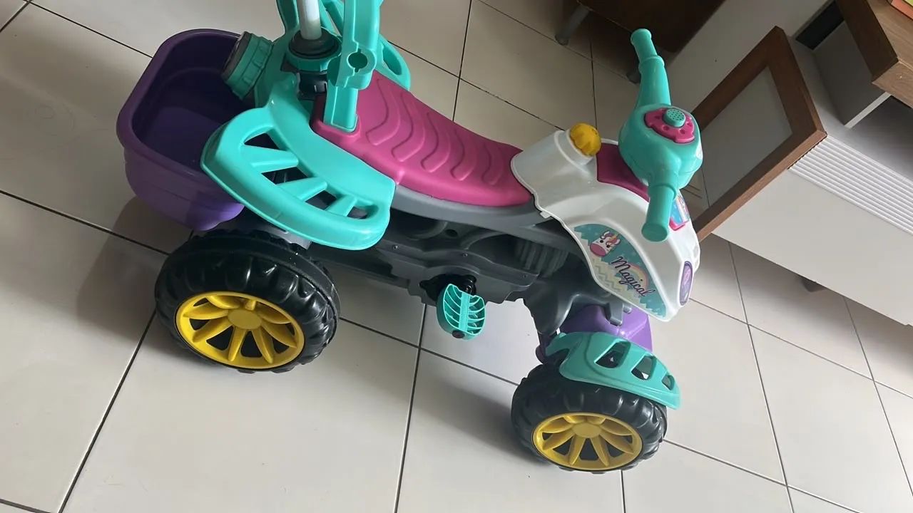 Quadriciclo Infantil - Rosa e verde - Foto 4