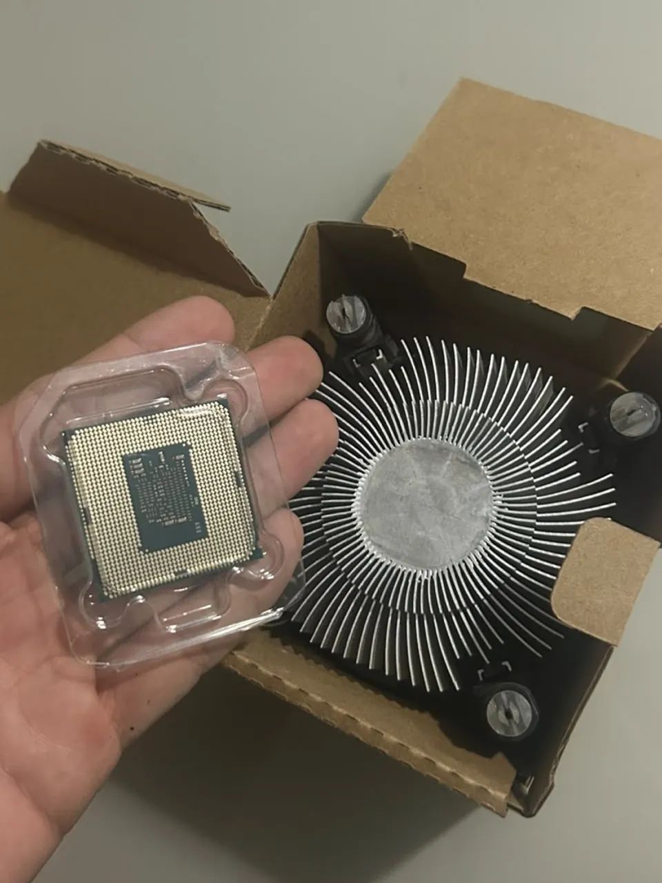 Processador Intel Core i3 7100 + Cooler Box
