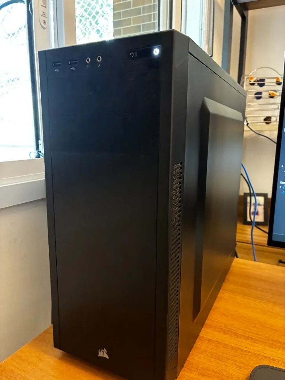 PC Workstation Ryzen7, 32GB, Radeon Pro - Foto 2