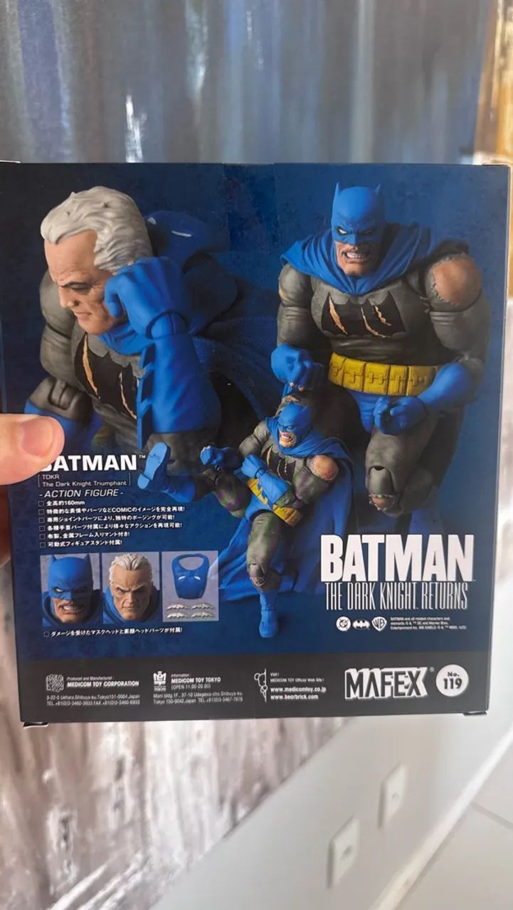 Mafex Batman DKR Triumphant 