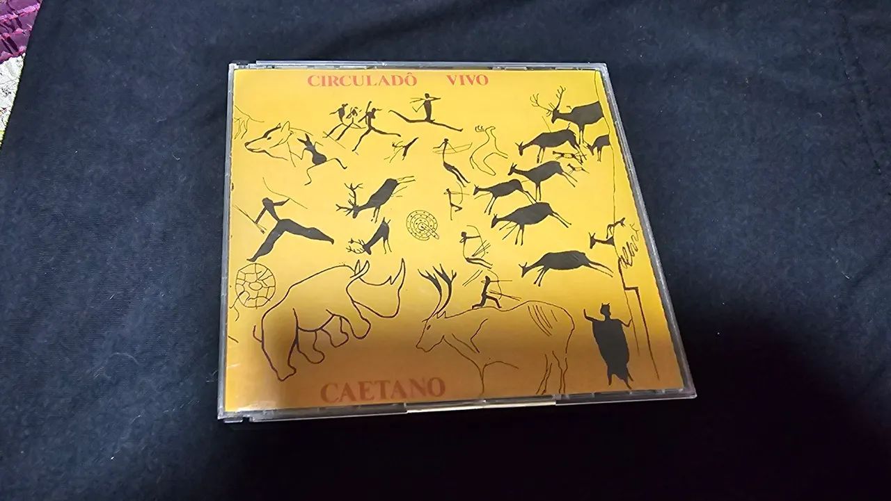 CD Circuladô VIVO, Caetano DUPLO