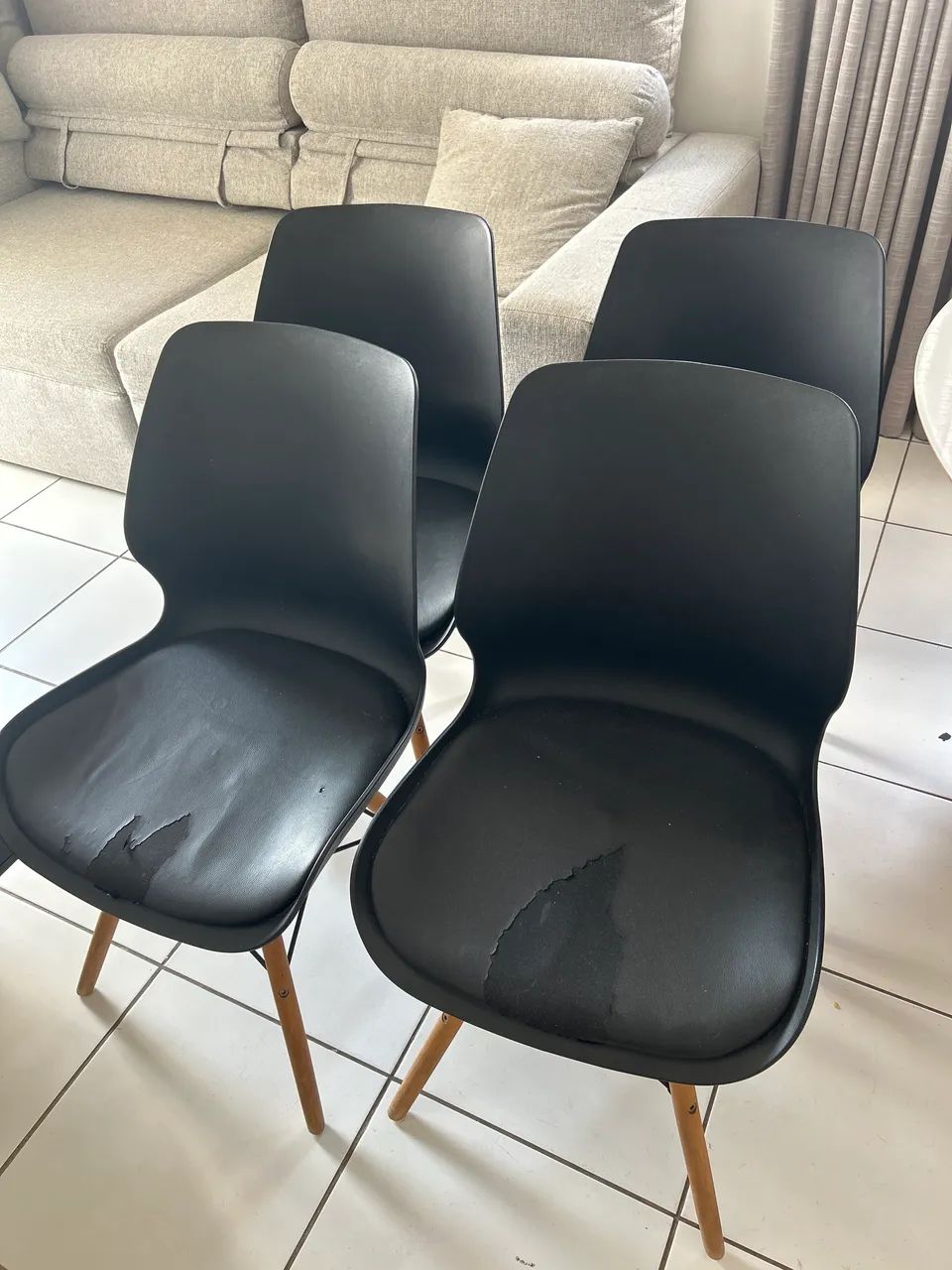 Kit 4 Cadeiras Charles Eames para reformar o estofado