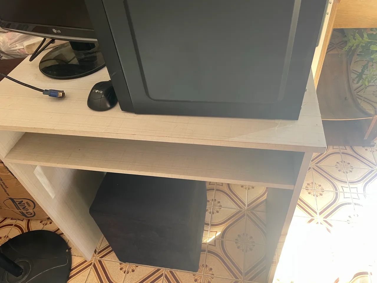 Escrivaninha e computador  - Foto 5