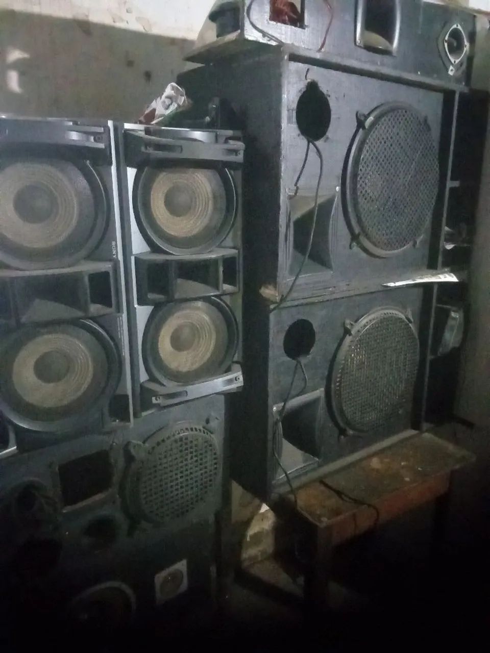 Conjunto de caixas de som 