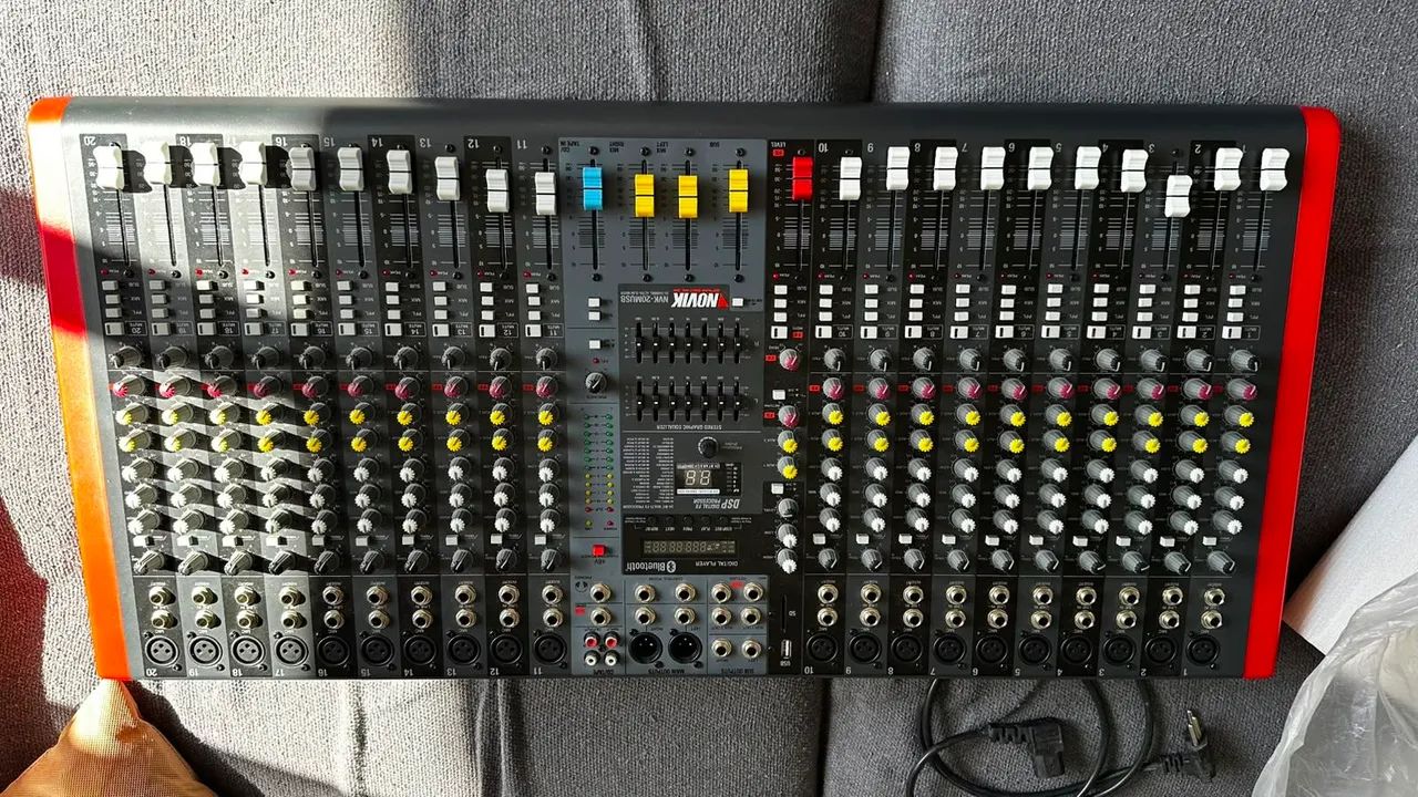 Mesa de som profissional novik  - Foto 2