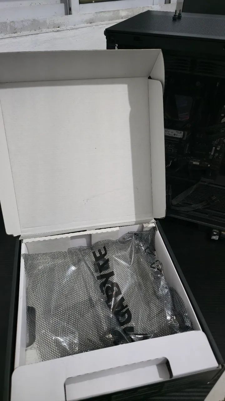 Placa mãe B550m Aorus Elite - Foto 3