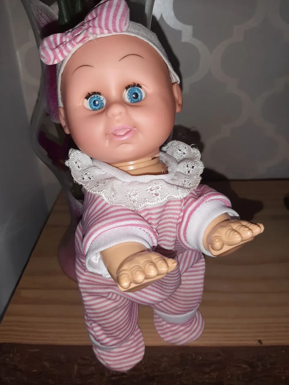 Boneca Bebê que engatinha e cata anos 90 - Foto 4