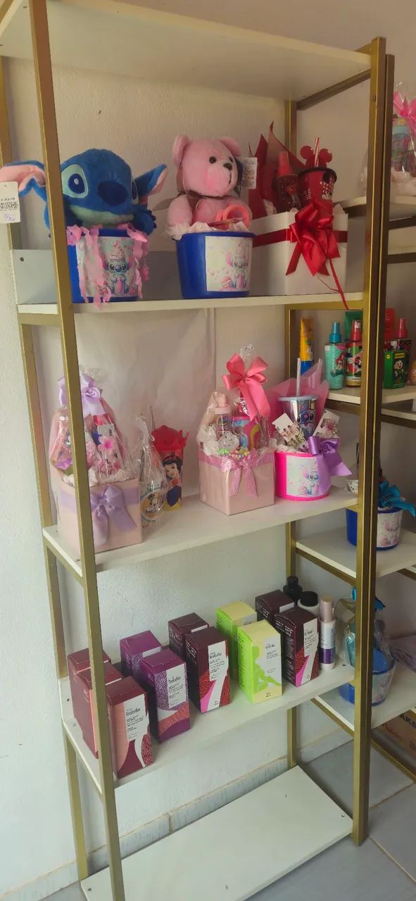 VENDE-SE ESTOQUE + ESTRUTURA COMPLETA DE LOJA DE PERFUMARIA E PRESENTES - Foto 4