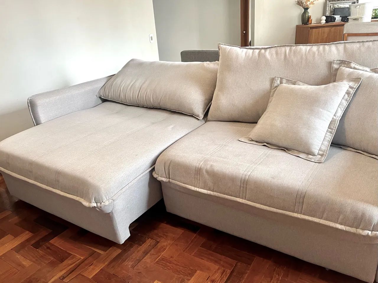 Sofá cama linho cinza claro 2,50m - Foto 2