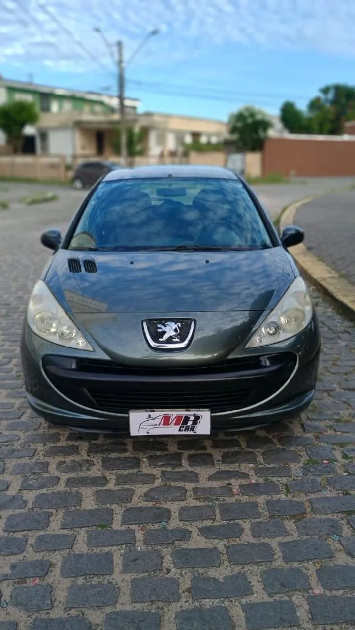 Peugeot 207 207 XR 1.4 Flex 8V 3p 2010