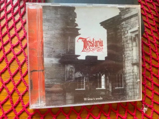 cd tristania widows weeds