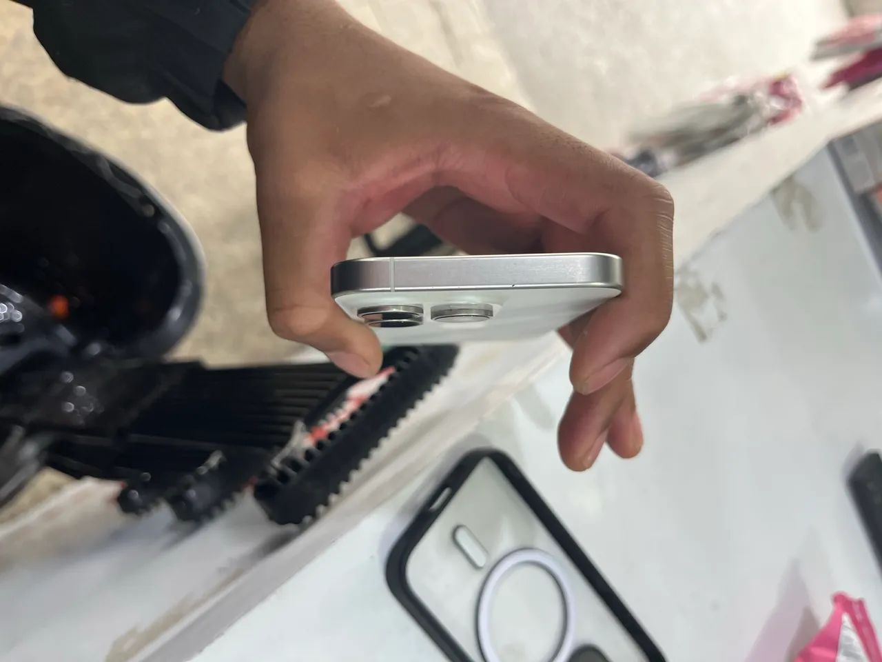 iPhone 15 pro - Foto 5