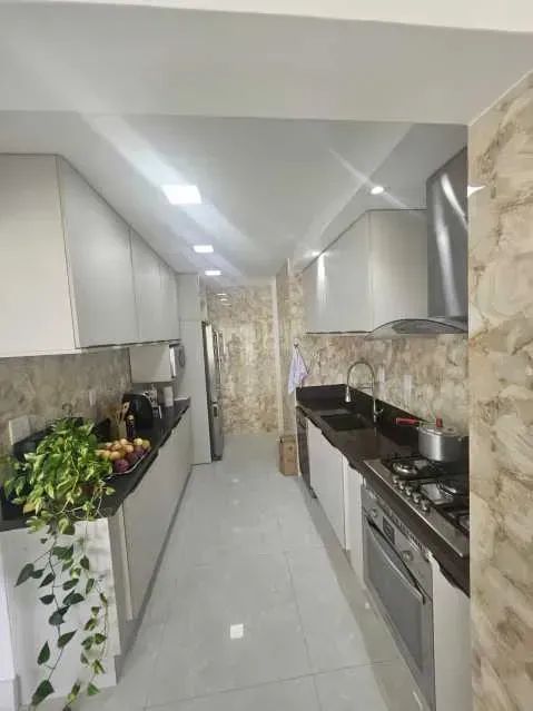 Excelente apartamento 2 quartos finamente decorado em Pituaçu - Foto 2