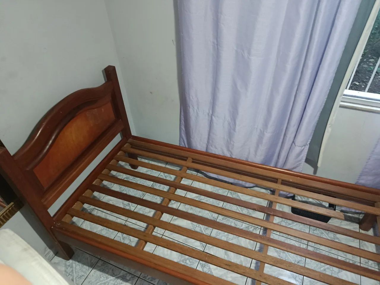 Cama de madeira antiga  - Foto 2