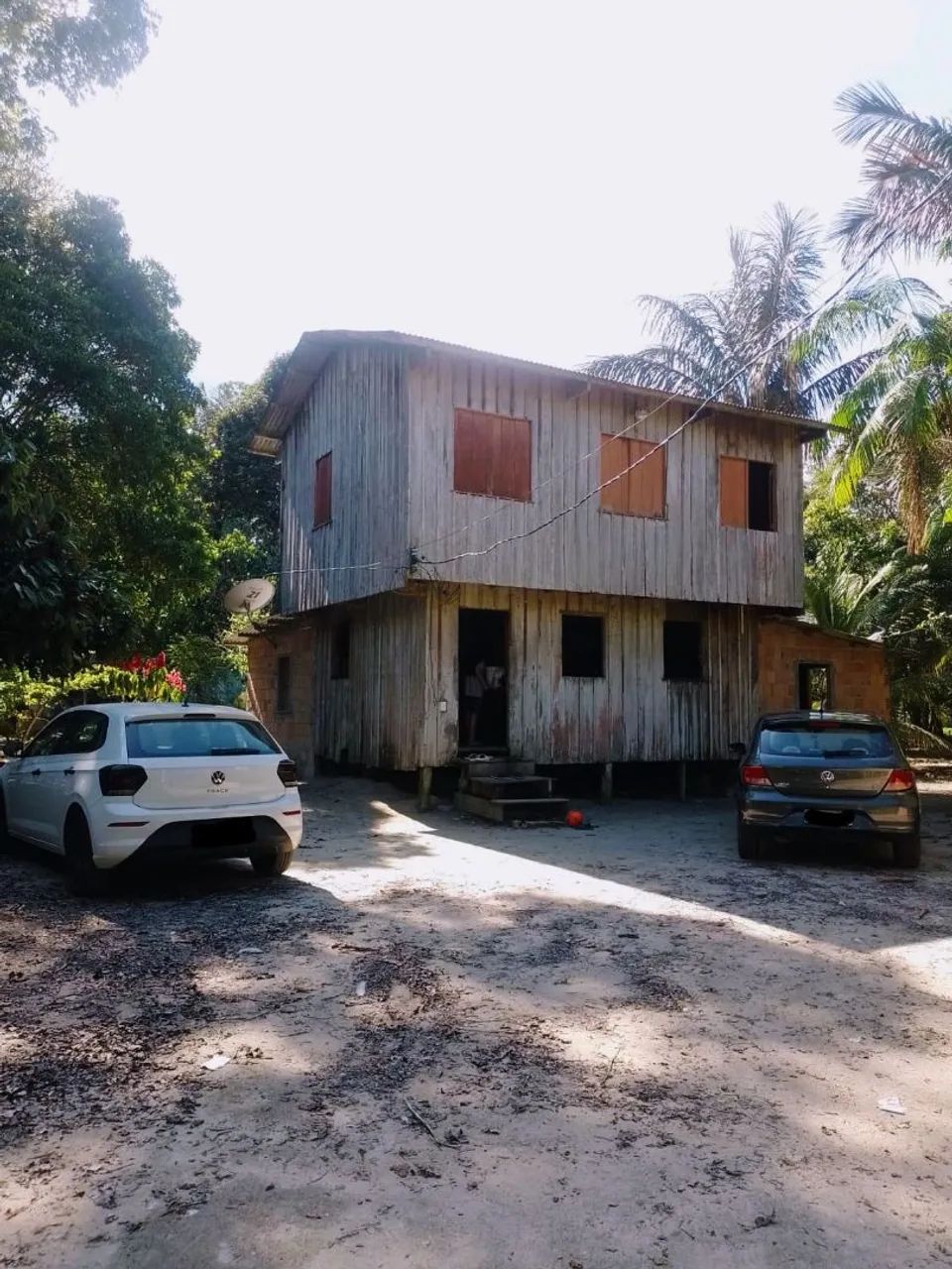 Sítio com 2 casas 