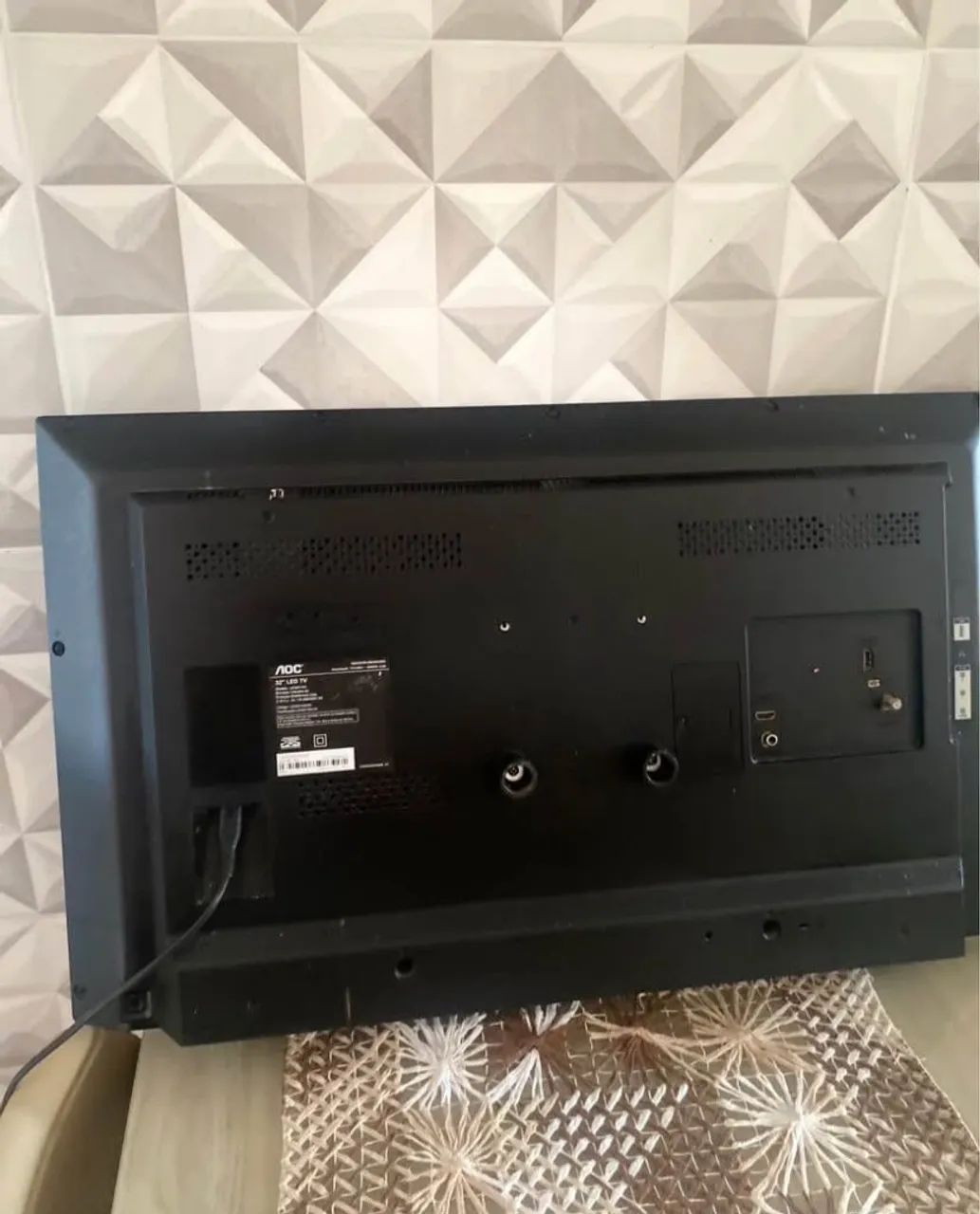 Tv AOC 32" não é smart polegadas, valor 450 R$ - Foto 2