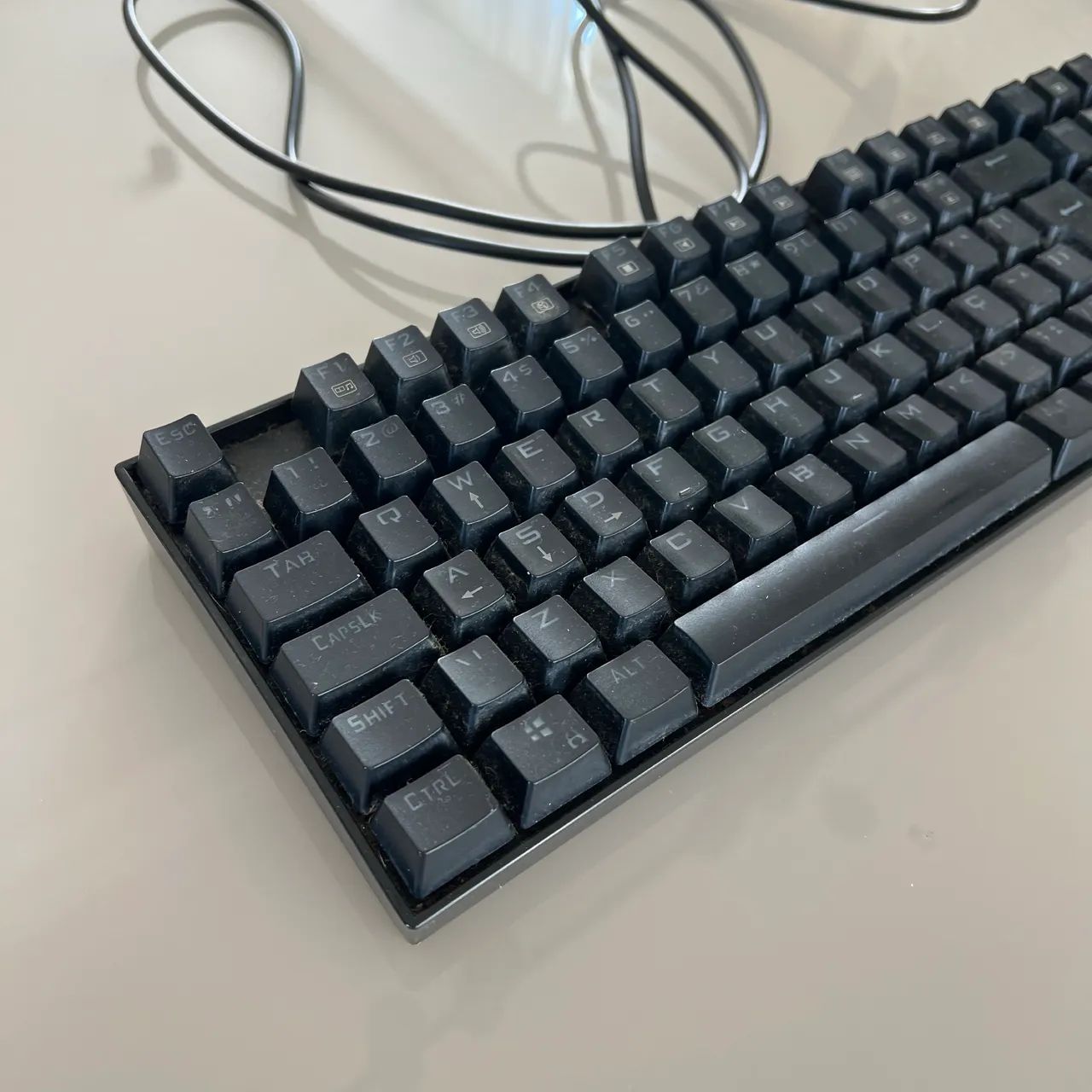 Teclado gamer RedDragon com iluminação  - Foto 2