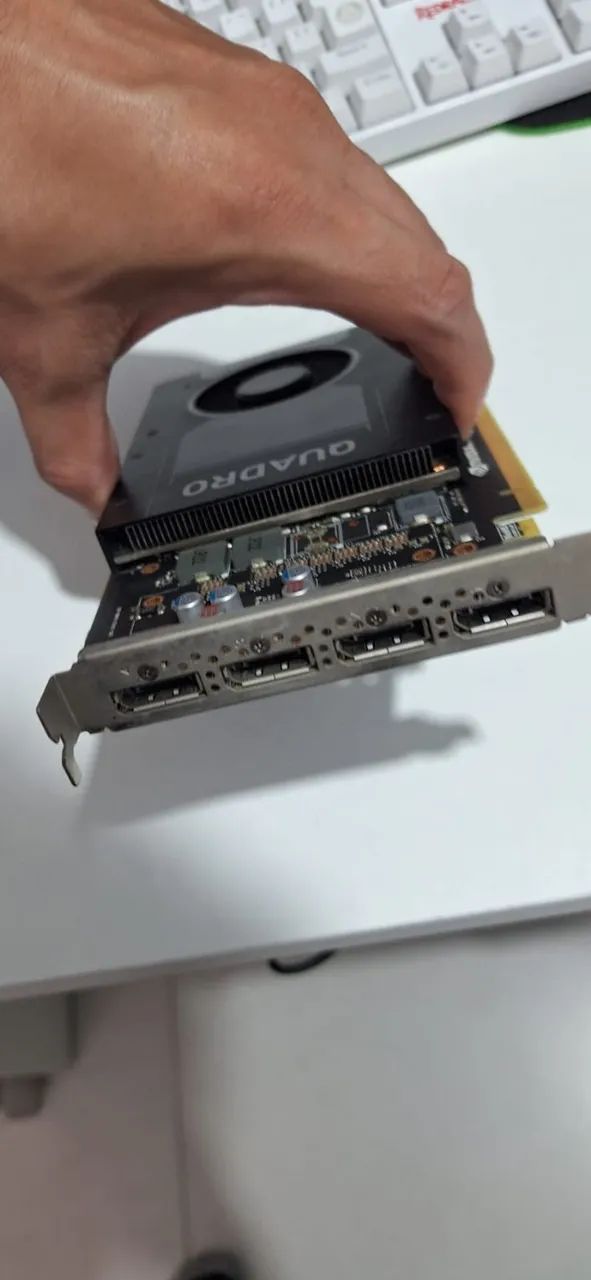 Placa de vídeo Nvidia quadro p2000 - Foto 2