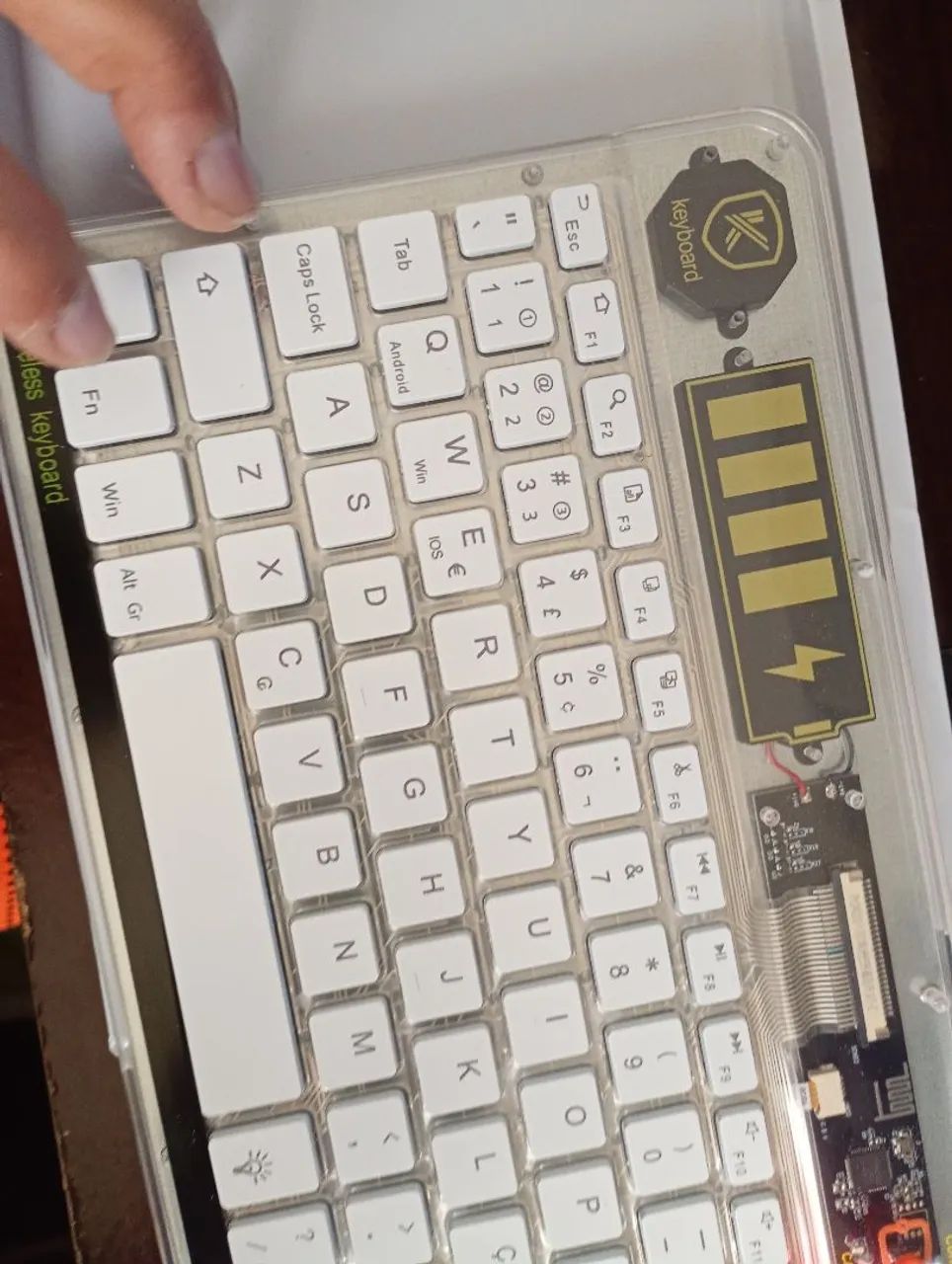 Kit Teclado e Mouse Bluetooth LED RGB Transparente para iPhone, Android, PC, Notebook - Foto 3