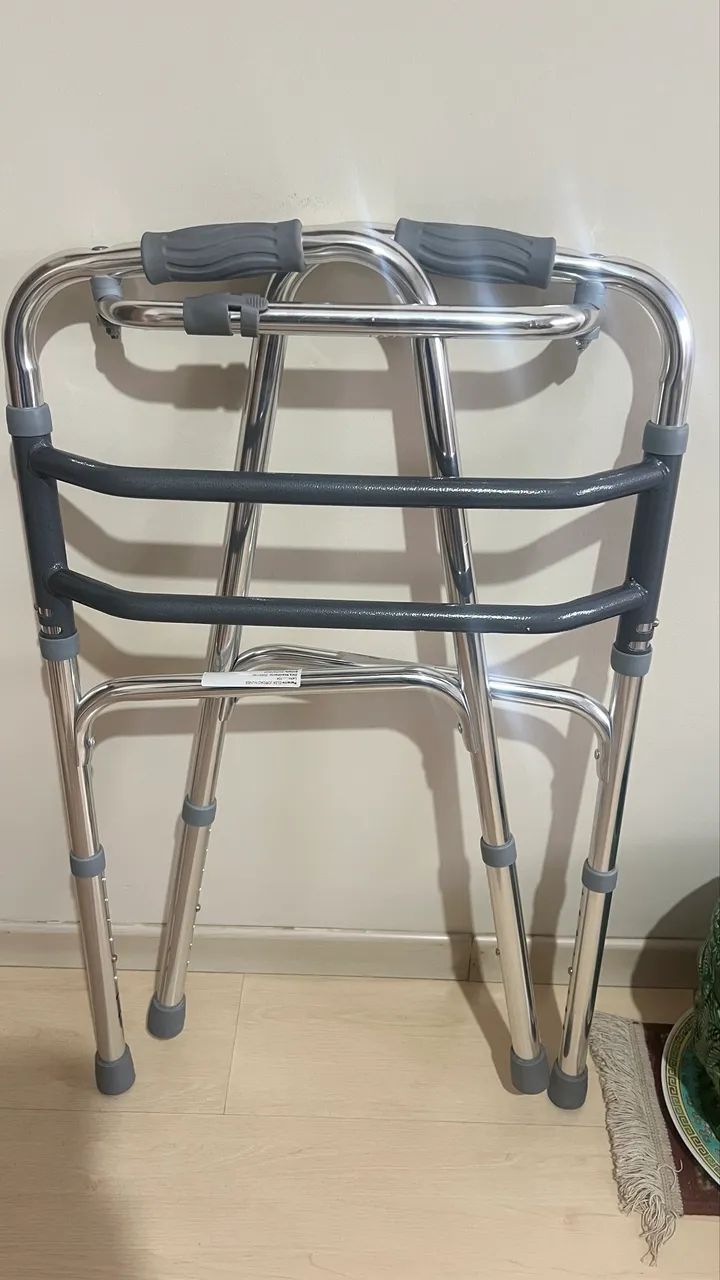 Andador retratil