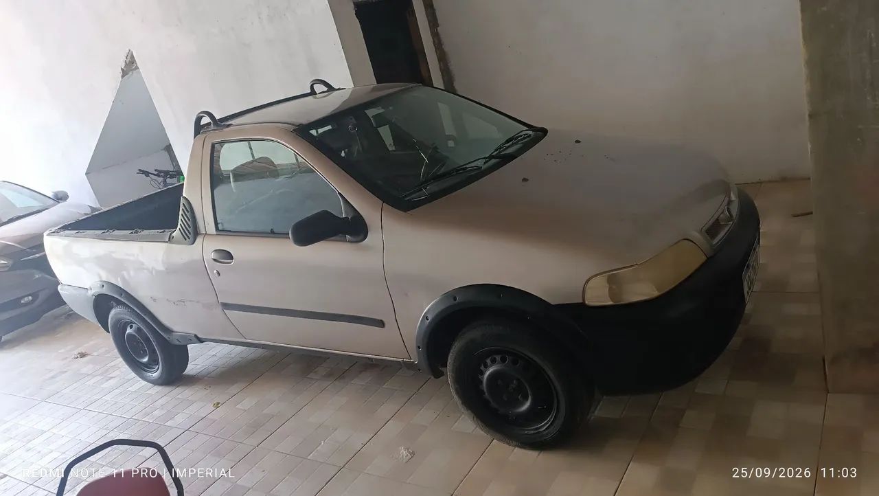 Fiat Strada Working 1.5 MPI 8V CE (álcool) 2002