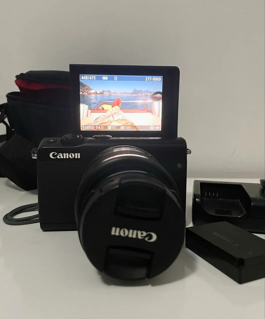 Câmera cânon m100 ótimo estado 