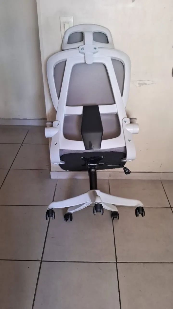 Cadeira escritório com defeito  - Foto 4